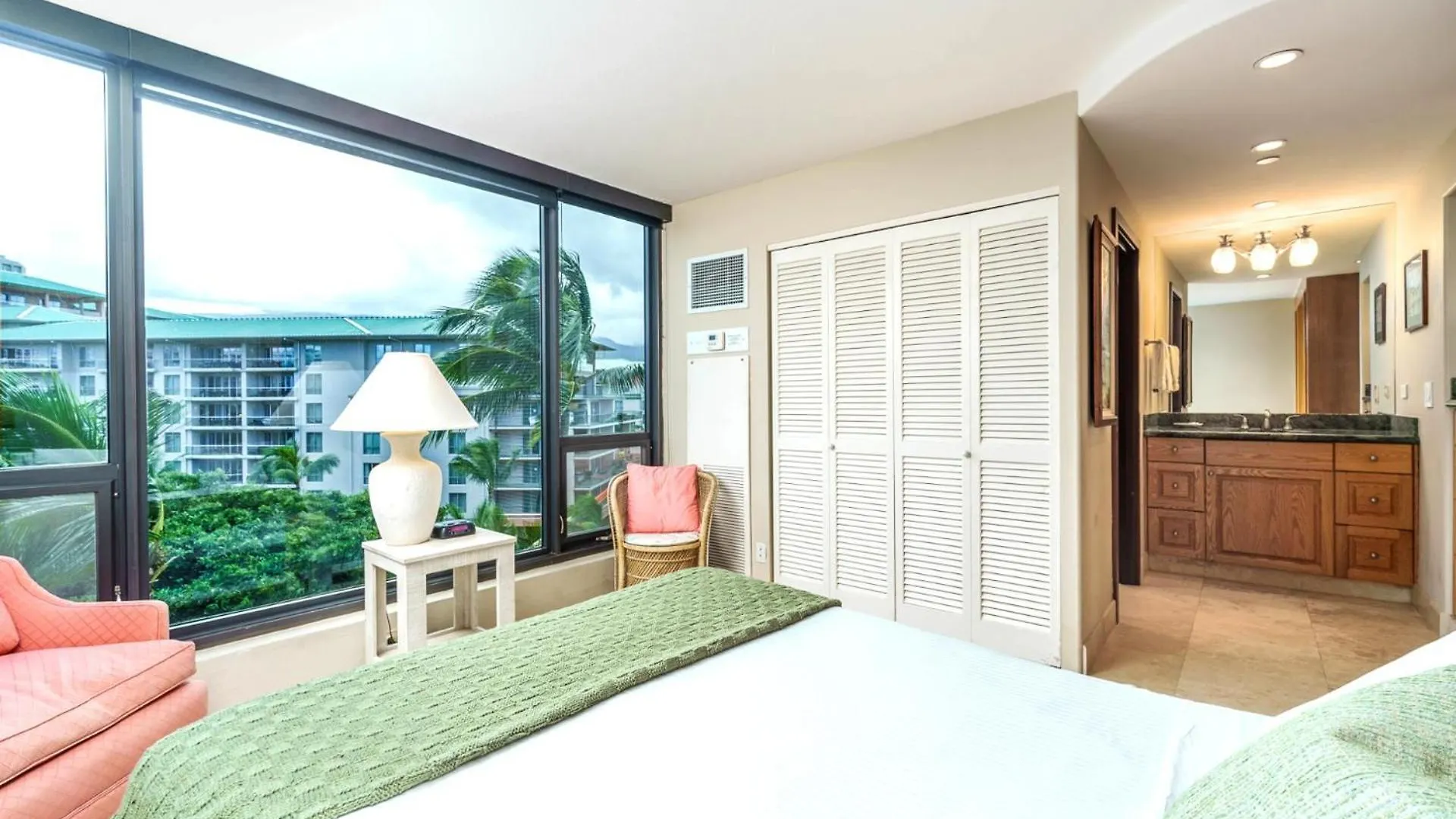 Apartment Kbm Resorts Free Car Mahana Mah-719 Stunning Ocean Front Kaanapali